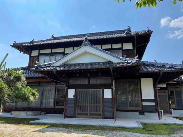 Holidaze featured Home: Traditional Japanese House - This venue is a traditional Japanese house located in the heart of Tokyo. It is perfect for a family of 6 or a group of friends. The house is equipped with all the modern amenities and is close to all the major attractions in the city.